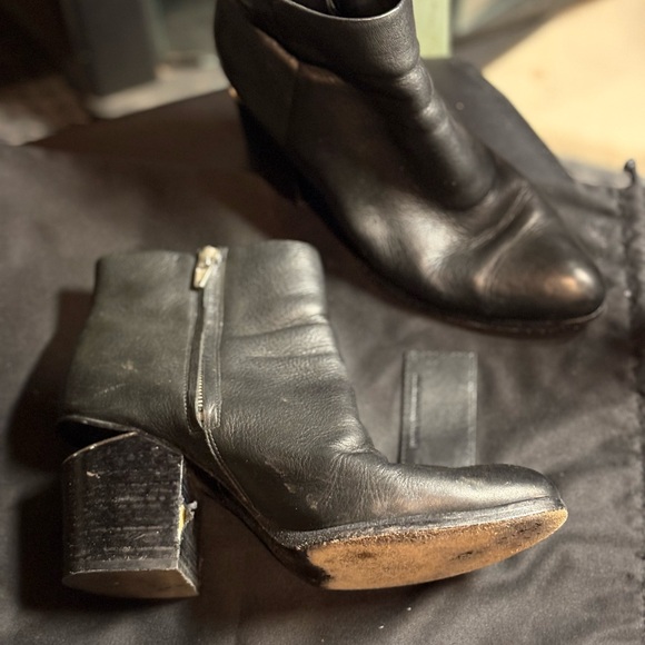 Alexander Wang Shoes - Alexander Wang Black Leather Ankle Boots, size 41